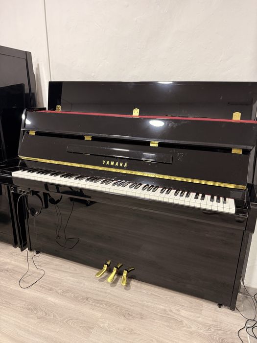 Piano Yanaha B1 Silent
