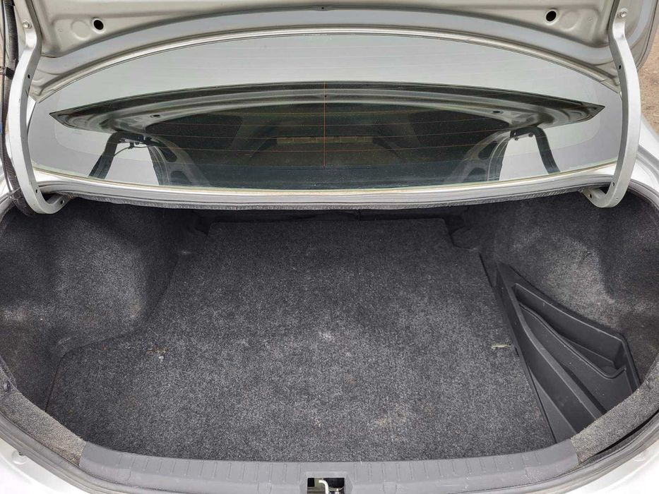 Продаж Toyota Corolla