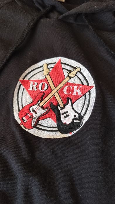 Bluza lightweight z haftem komputerowym Rock