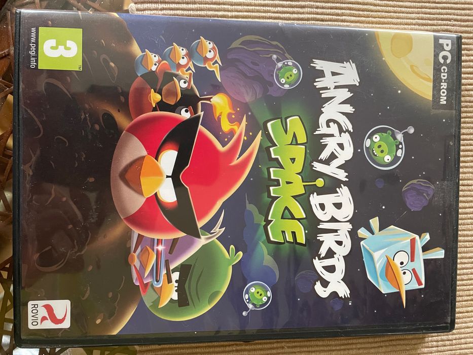 Gra na PC Angry Birds Space, wiek od 3 lat