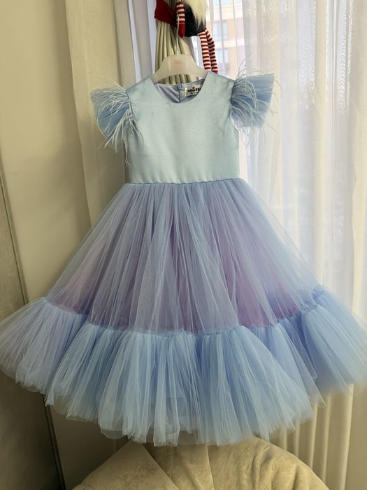 Нарядна пишна сукня 104-110 розмір