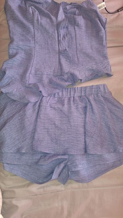 Conjunto top + saia e shorts
