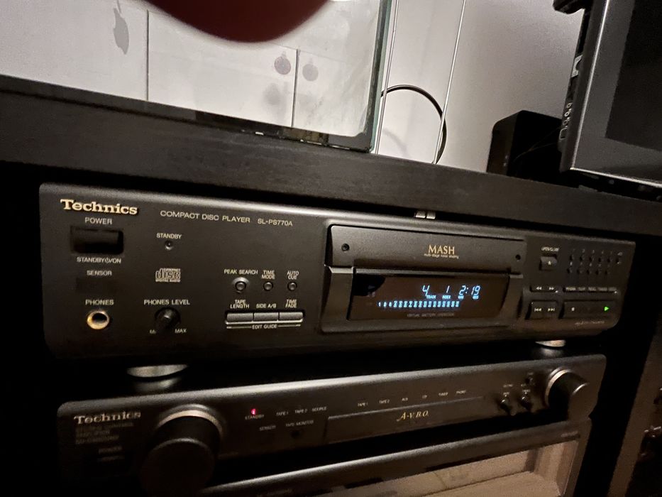 Compact disc technics 770A