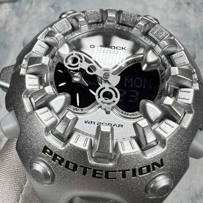 ОРИГІНАЛ:  Годинник Casio G-Shock GA-V01A-8A . Гарантія 24 місяці.
