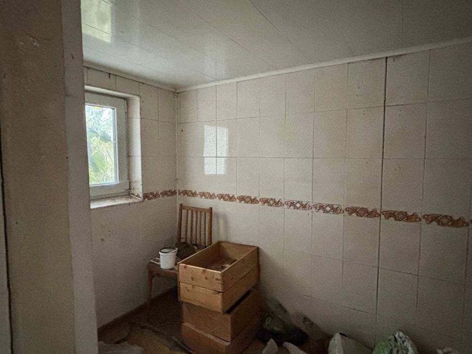 Продам будинок неподалік міста