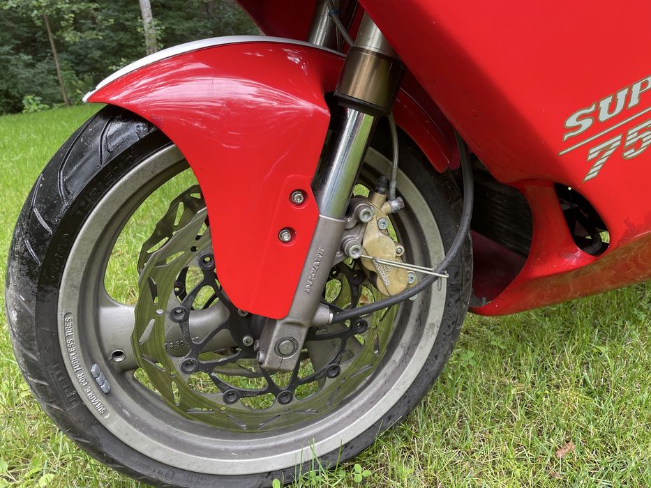 Ducati 750 ss papuga