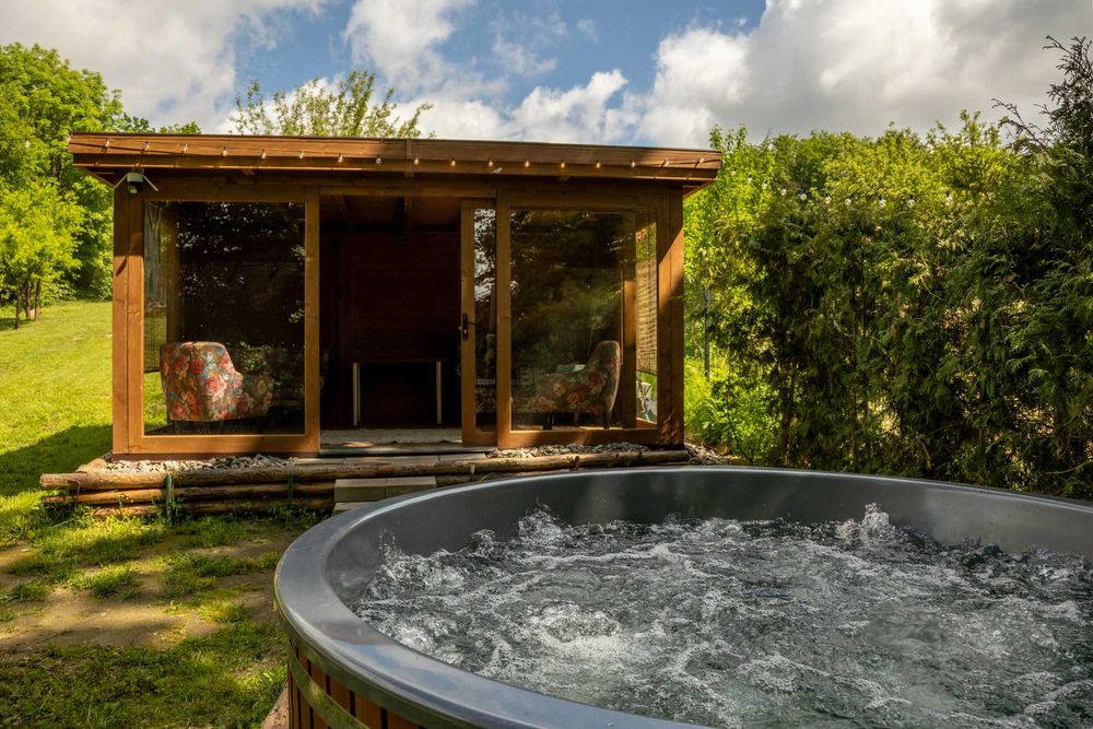 Domek "Przy Lesie SPA". 100 metrów od jeziora SAUNA BANIA JACUZZI
