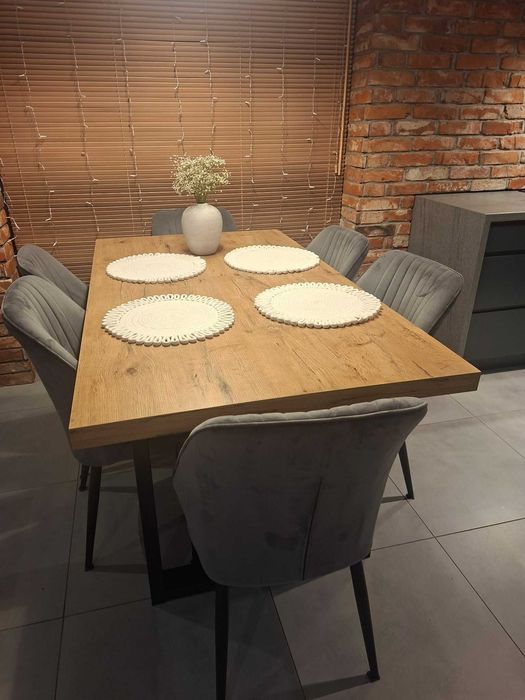 Komplet stylowych 6 krzeseł