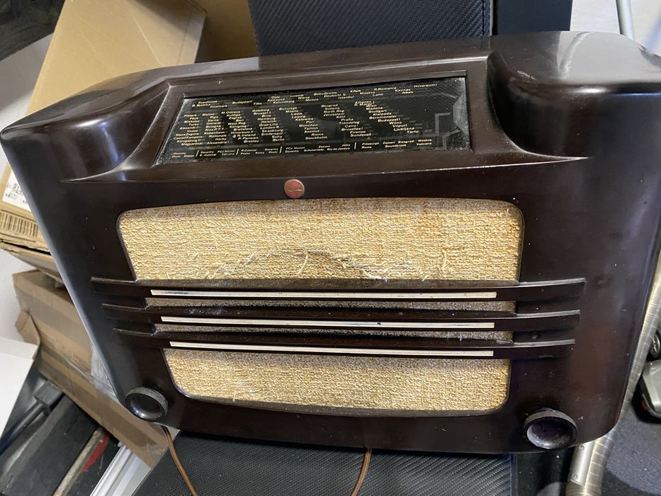 Sprzedam radio Philips 461A