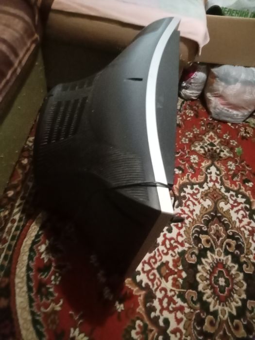 Продам телевизор