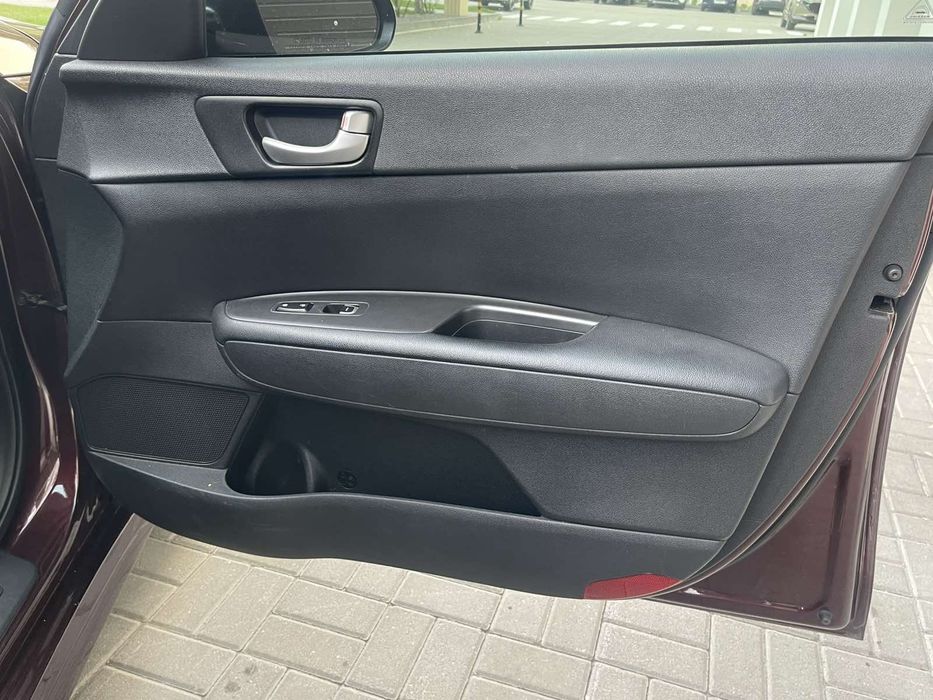 Продам автомобіль KIA optima