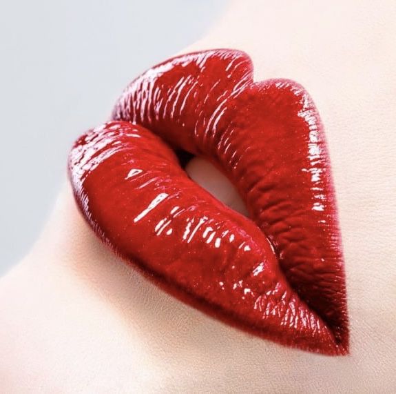 Modelki na Makijaż Permanentny Ust w Poznaniu Styczeń Usta