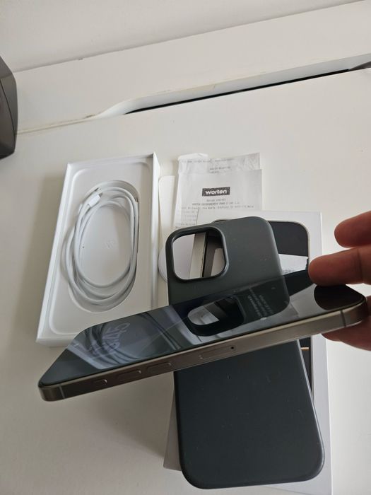 Iphone 16 Pro Max com 256GB. Garantia na Worten até 10/2027