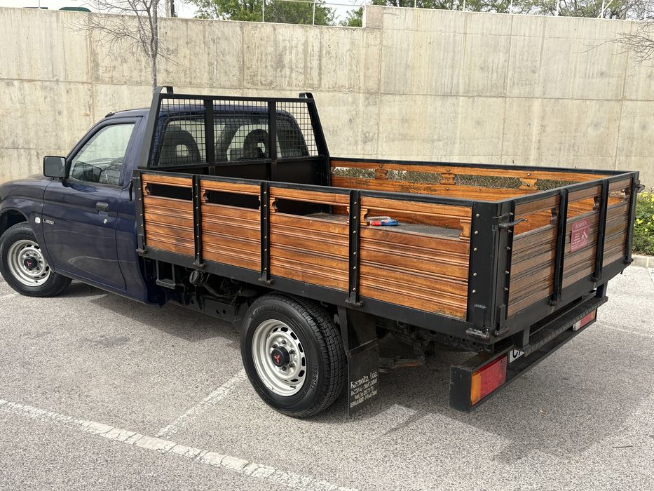 Mitsubishi L200 poucos kilometros