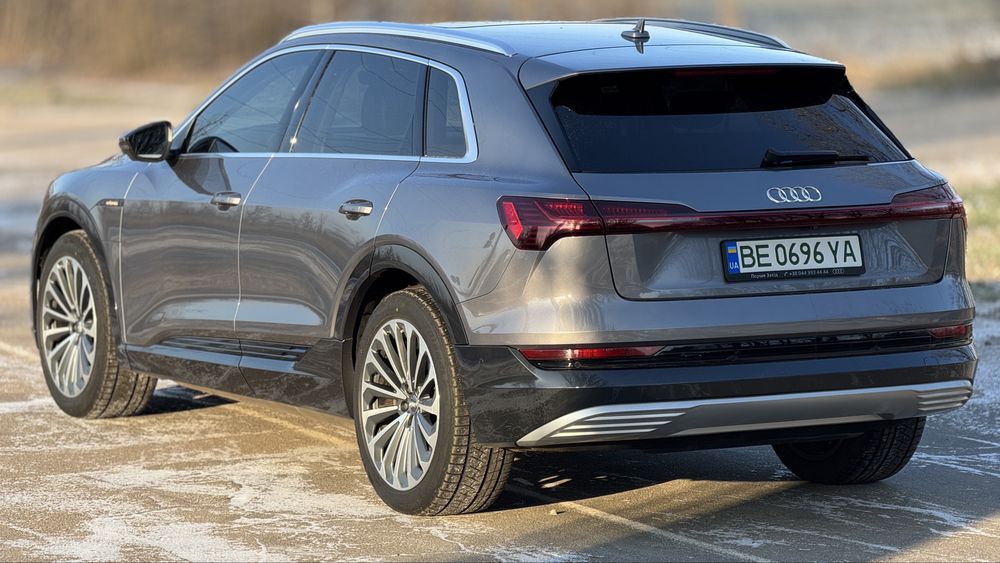 Audi Etron 55 2019 максимальна