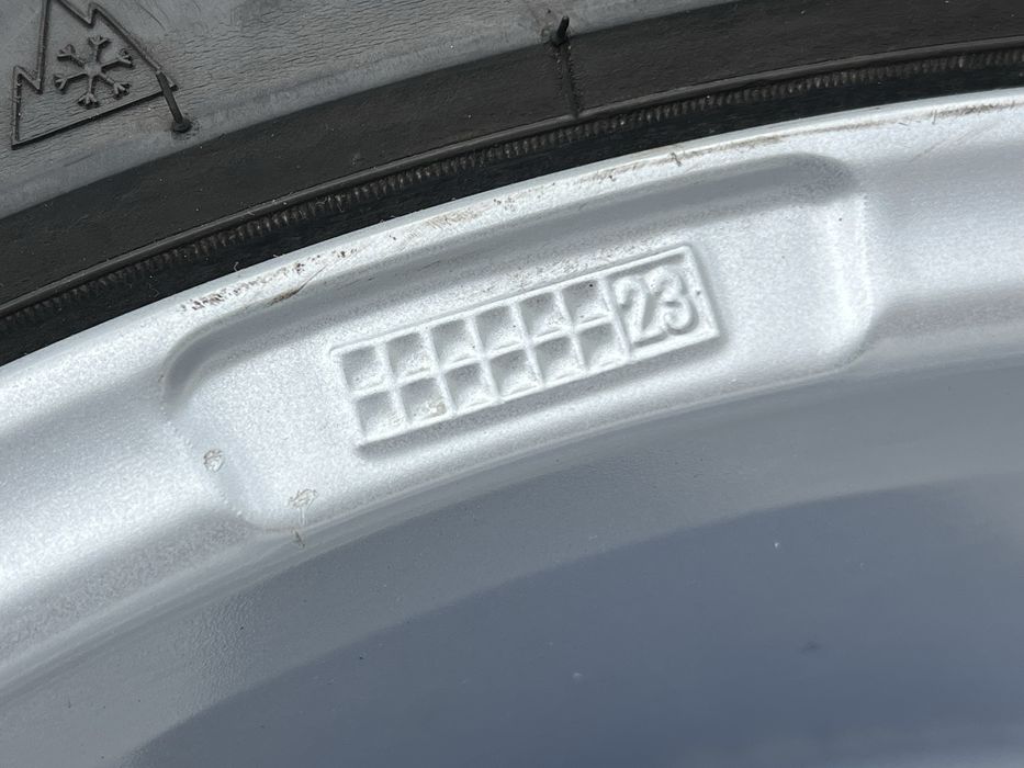 R17 5x108 + PIRELLI 215 50 VOLVO C30, S40, V40, V50, S60, V60 V70