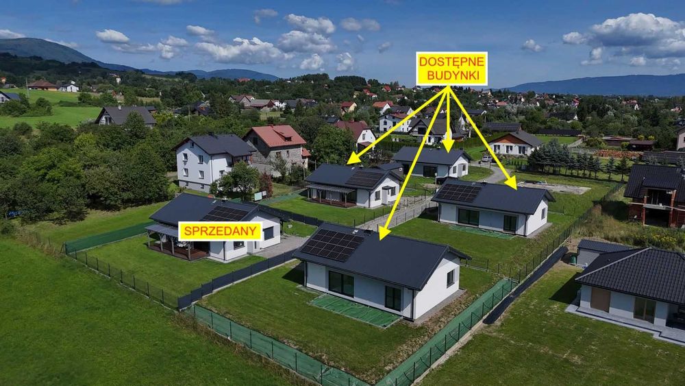 Nowy, parterowy dom pod górami