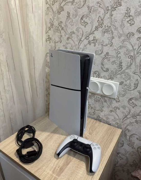 Sony PlayStation 5 Slim z napędem 1 TB