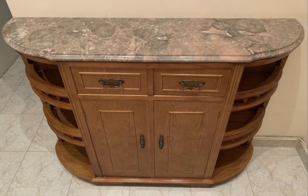 Aparador de madeira c/arrumação e pedra