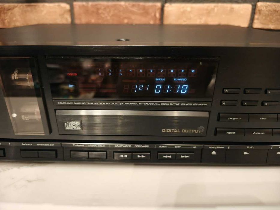 LUXMAN D105u Unikatowy odtwarzacz CD ! Lampowy