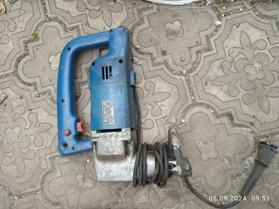 Электроножницы по металлу