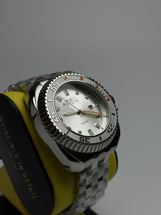 Invicta 49777, чоловічий масивний годинник, інвікта сріблясті