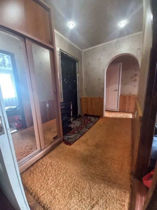 Продається 2 кімнатна квартира , вул. Олексія Хижняка