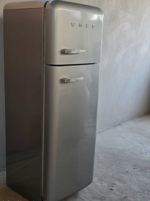 Frigorífico Smeg 50 anni muito bom