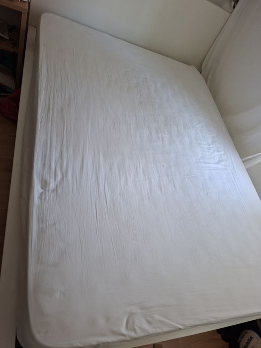Cama Ikea Branca + estrado + colchao + capa lençol