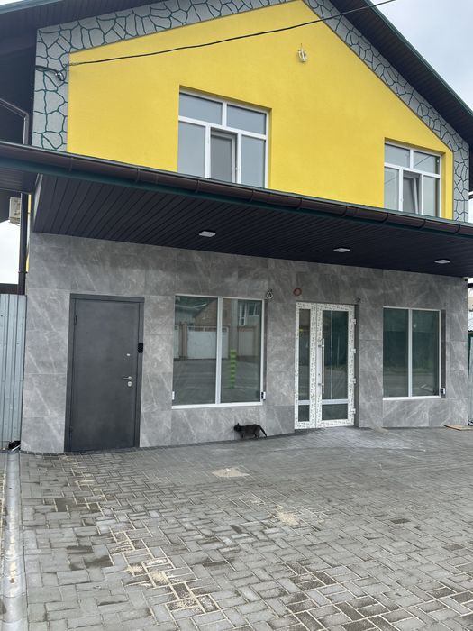 Оренда офіса 20 м2  (Колгоспна 13а)