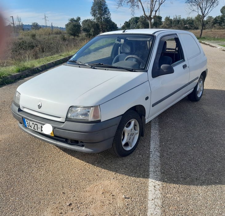 Renault Clio 1.964872118968578120