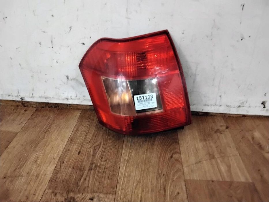 toyota corolla e12 hb lampa tył prawa