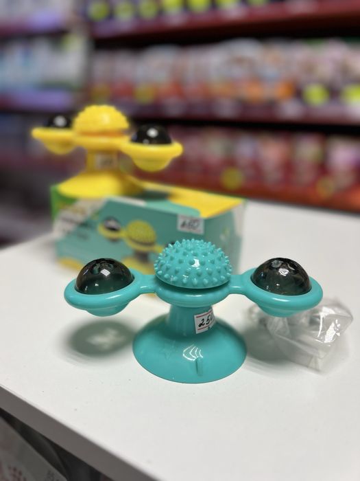 Игрушка для котів