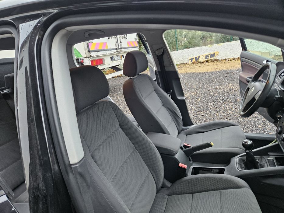 Vendo VW Golf 1.9 TDI ConfortLine