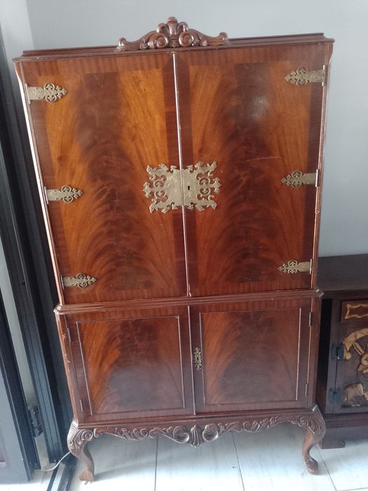 Barek w stylu chippendale