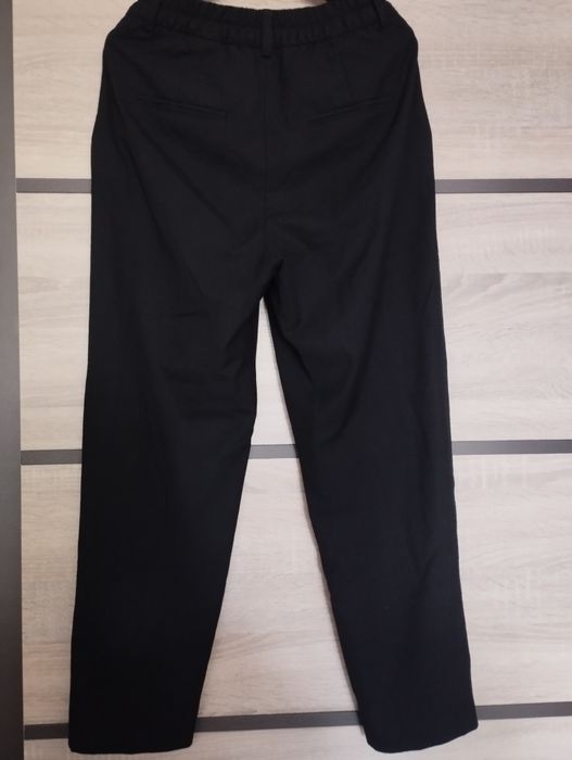 Spodnie damskie klasyczne