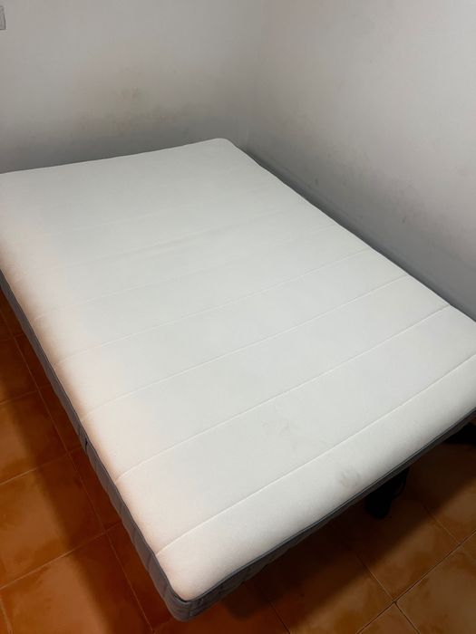 Sommier 140x190 + colchão molas ensacadas