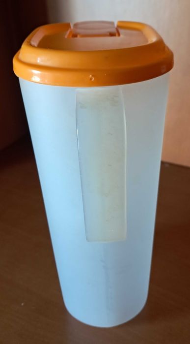 Recipiente para alimentos com tampa
