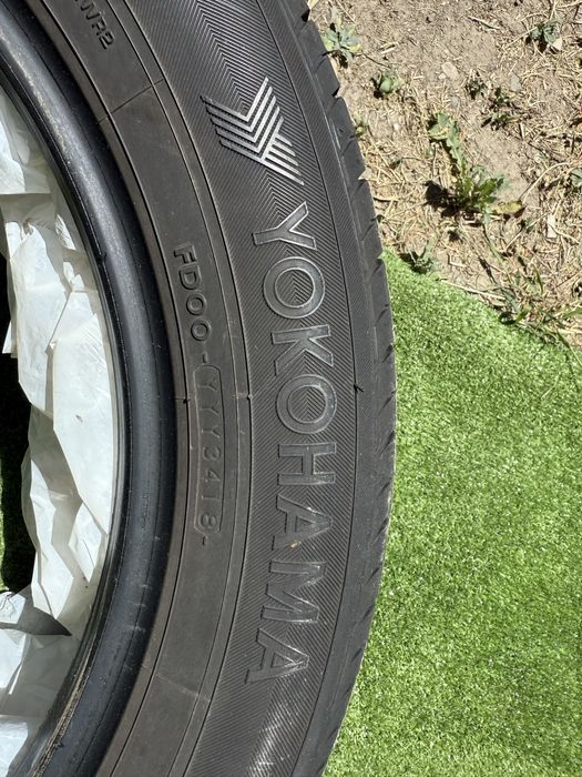 Резина Шини 225/55 R18 Yokohama E70