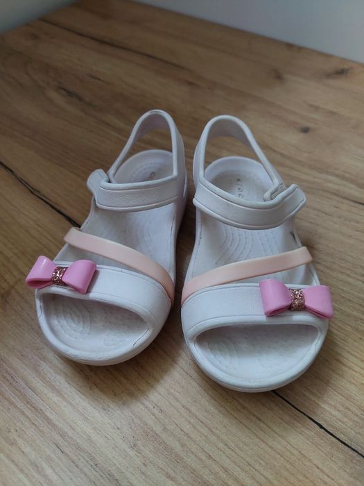 Crocs sandałki C8 dla dziewczynki  A
