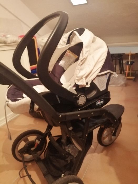 Carrinho da Chicco trio S3 black