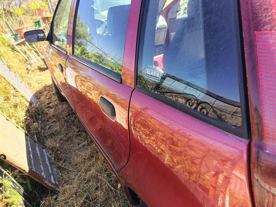 Fiat Punto  Caixa Automática de 1995 com apenas 95000 km.