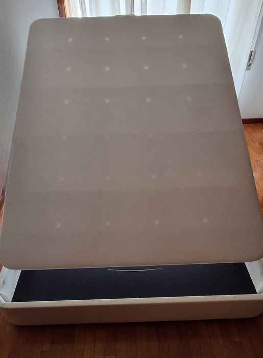 Sommier IKEA 160x200 com Arrumação – Bom Estado