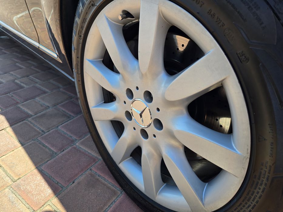 Продам свой Mercedes Benz w221 Long S500 5.5 идеальный