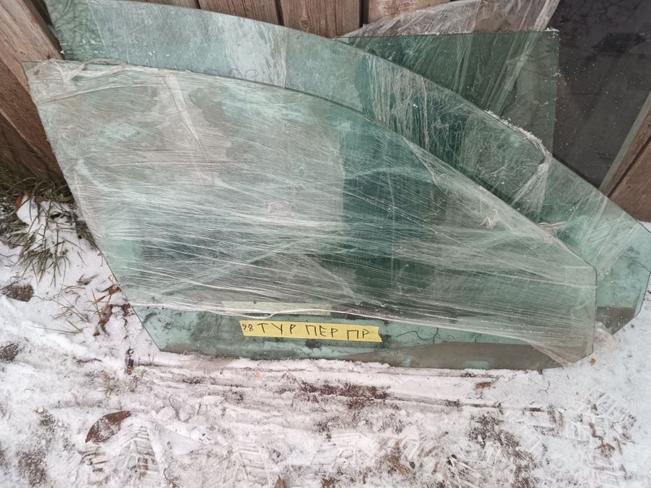 Стекла шкода тур.