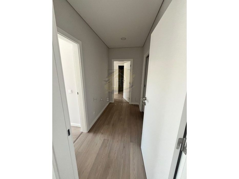 Apartamento T2 Em brejos de Azeitão com varanda
