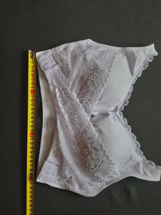 Koronkowy biustonosz 2XL wygodny