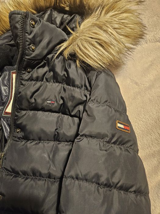 Kurtka puchowa Tommy Hilfiger s czarna damska