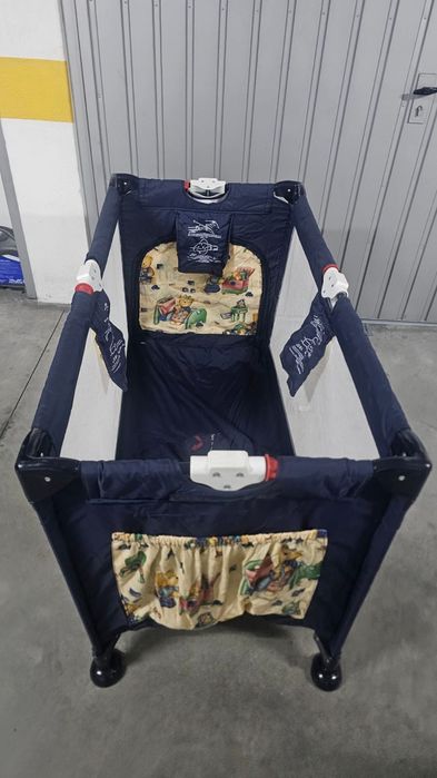 Cama de criança de viagem