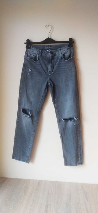 Szare jeansy z przetarciami,wysoki stan ,proste nogawki,ZARA, rozm.XS